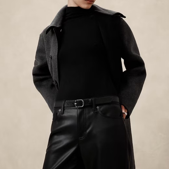 Banana Republic Factory Black MID-RISE BOOTCUT VEGAN LEATHER PANT Size 10 P - Picture 3 of 4